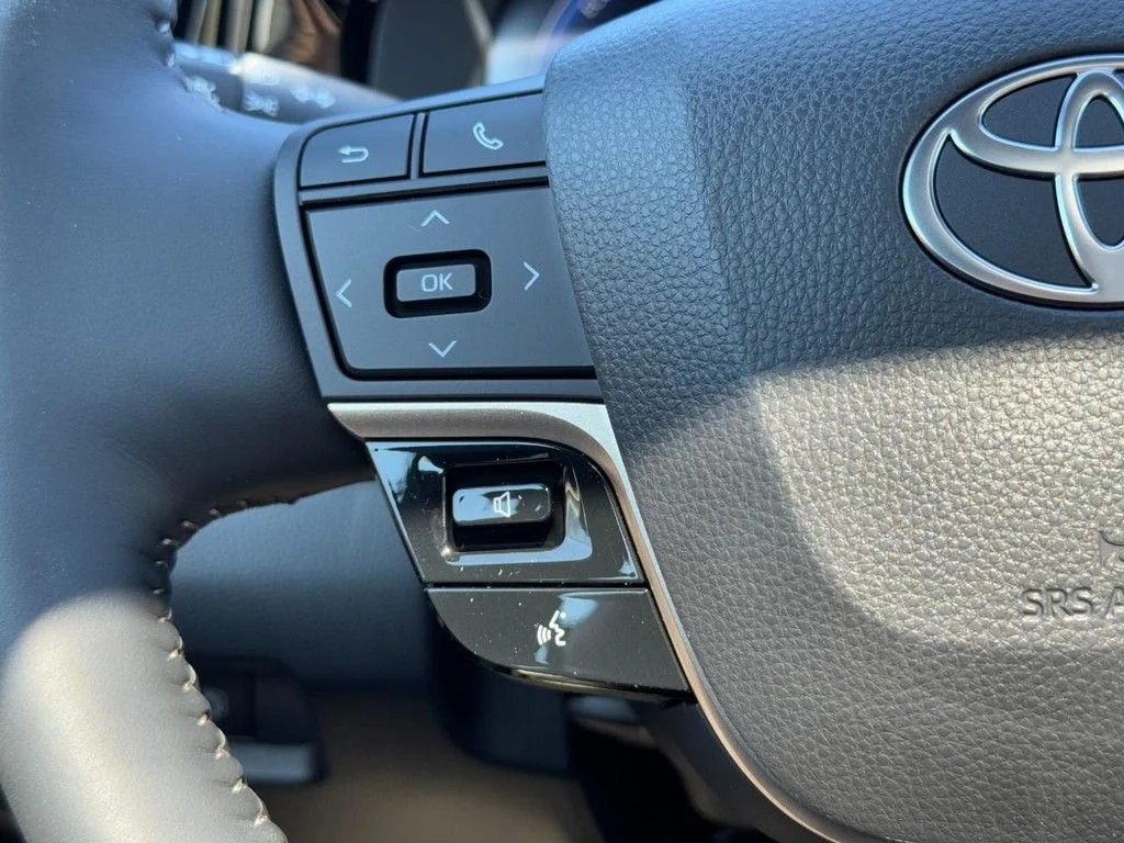 2026 Toyota Crown Limited - Photo 12
