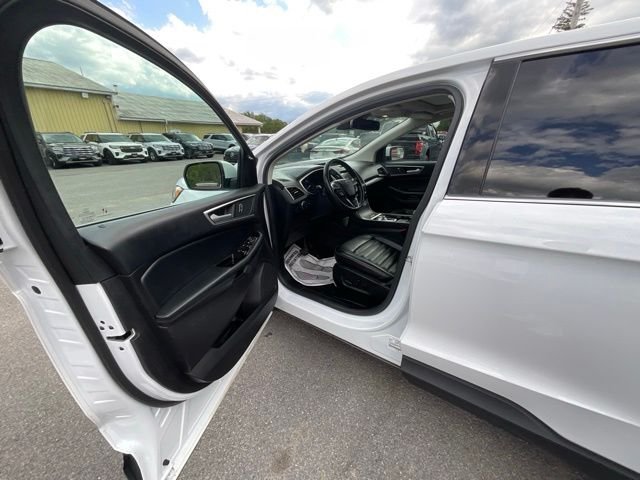 Used 2020 White Ford SEL image 12