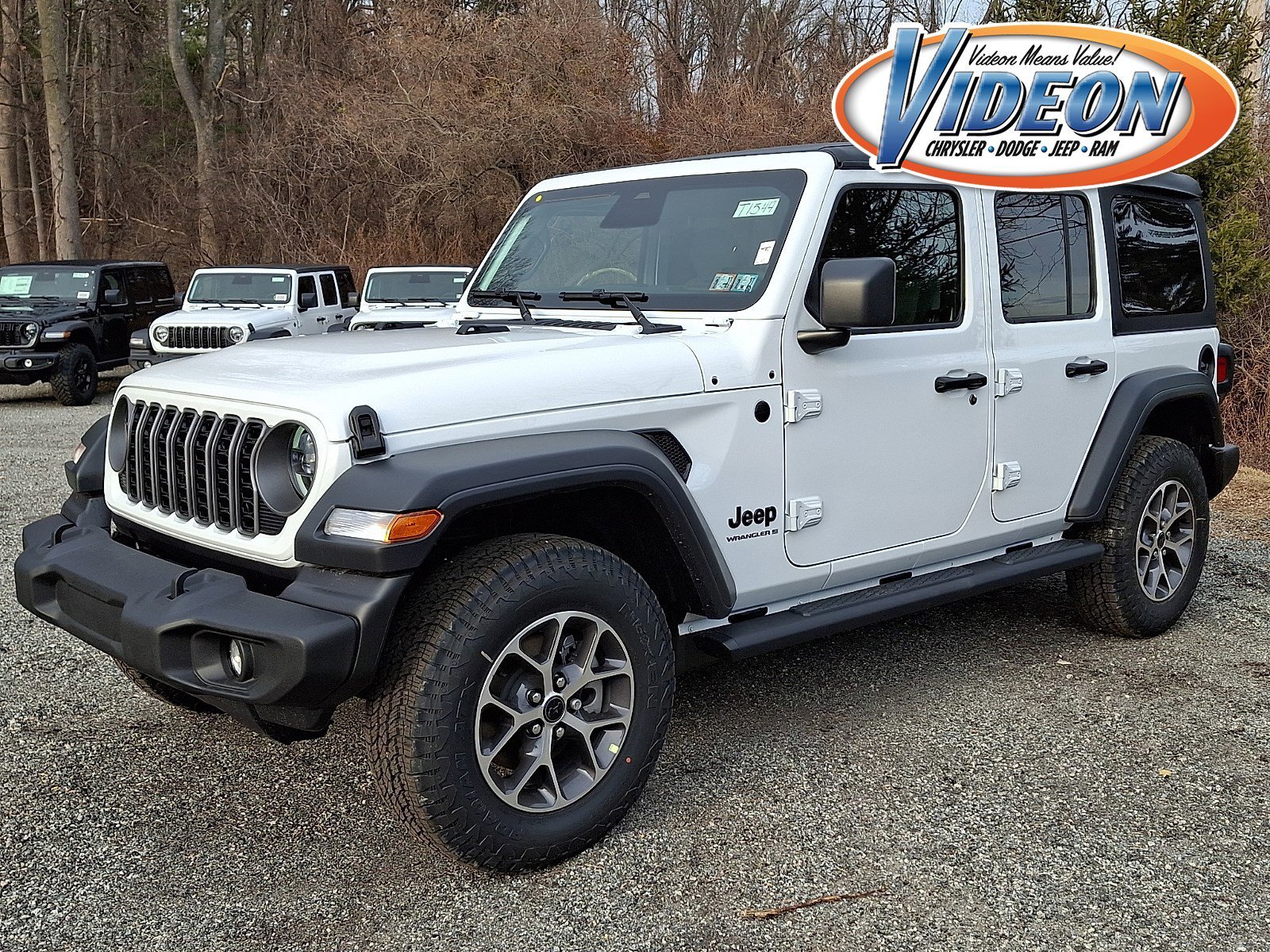 New 2026 Bright White Clear-Coat Exterior Paint Jeep Sport S image 1