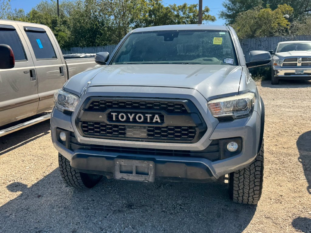 Used 2018  Toyota TRD Off-Road image 5
