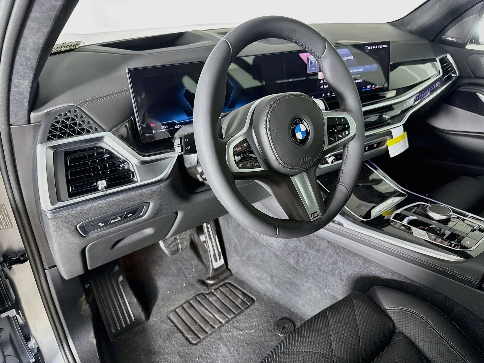 New 2027 Frozen Pure Grey Metallic BMW xDrive40i image 9