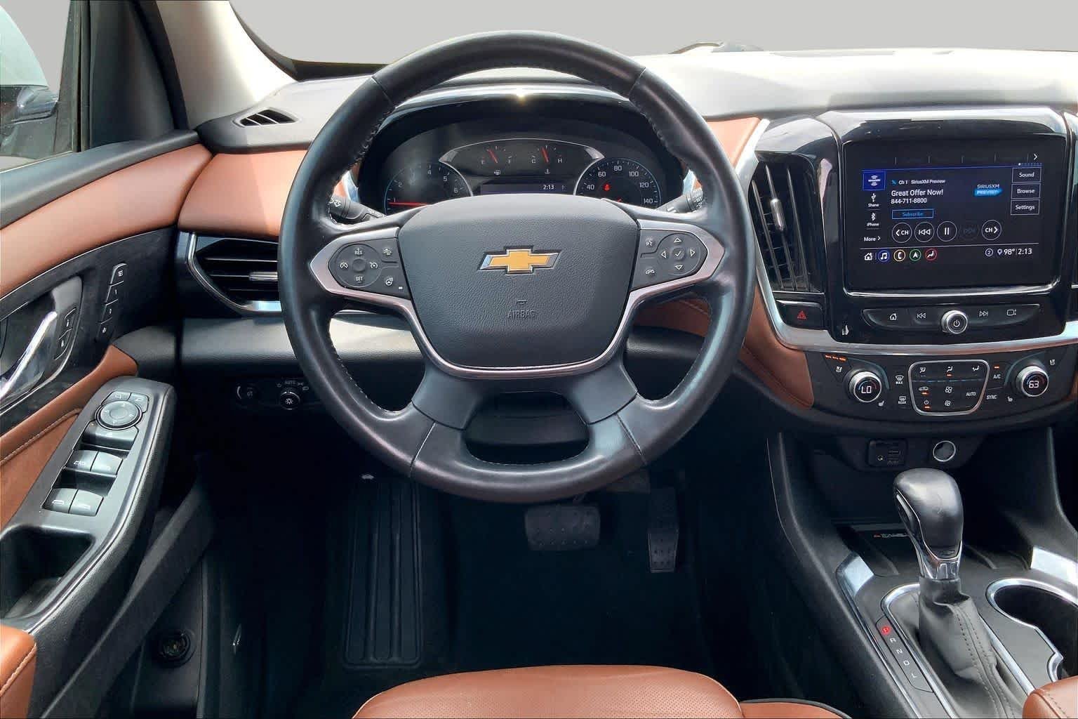 Used 2021 Iridescent Pearl Tricoat Chevrolet High Country image 6