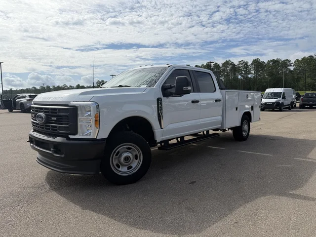 2023 Ford Super Duty F-350 SRW XL