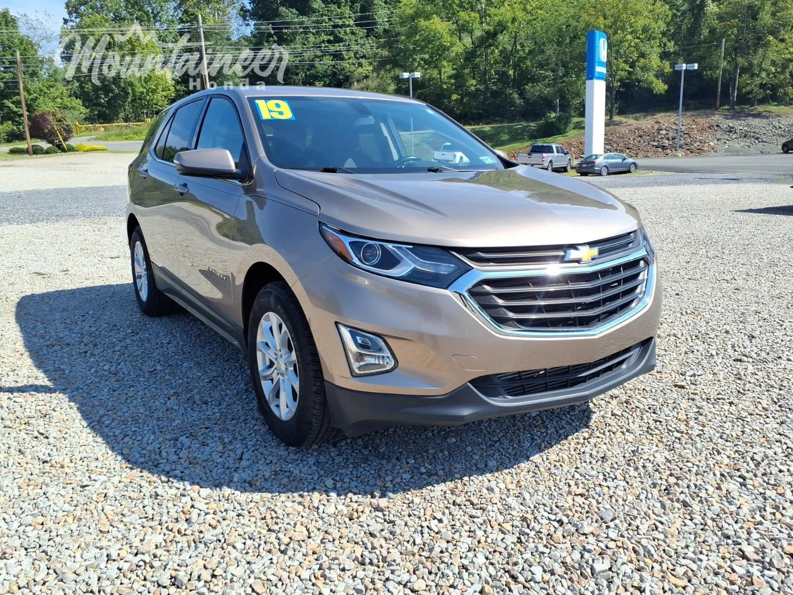 Used 2019 Chevrolet Equinox LT with VIN 2GNAXUEV9K6202655 for sale in Glen Dale, WV