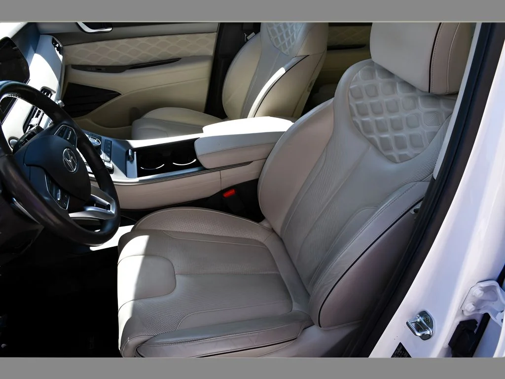 Used 2020 Hyper White Hyundai Limited image 14