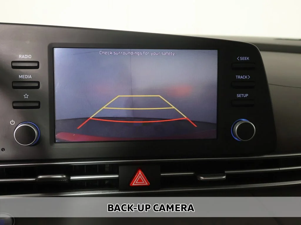 Used 2023 Red Hyundai SEL image 5