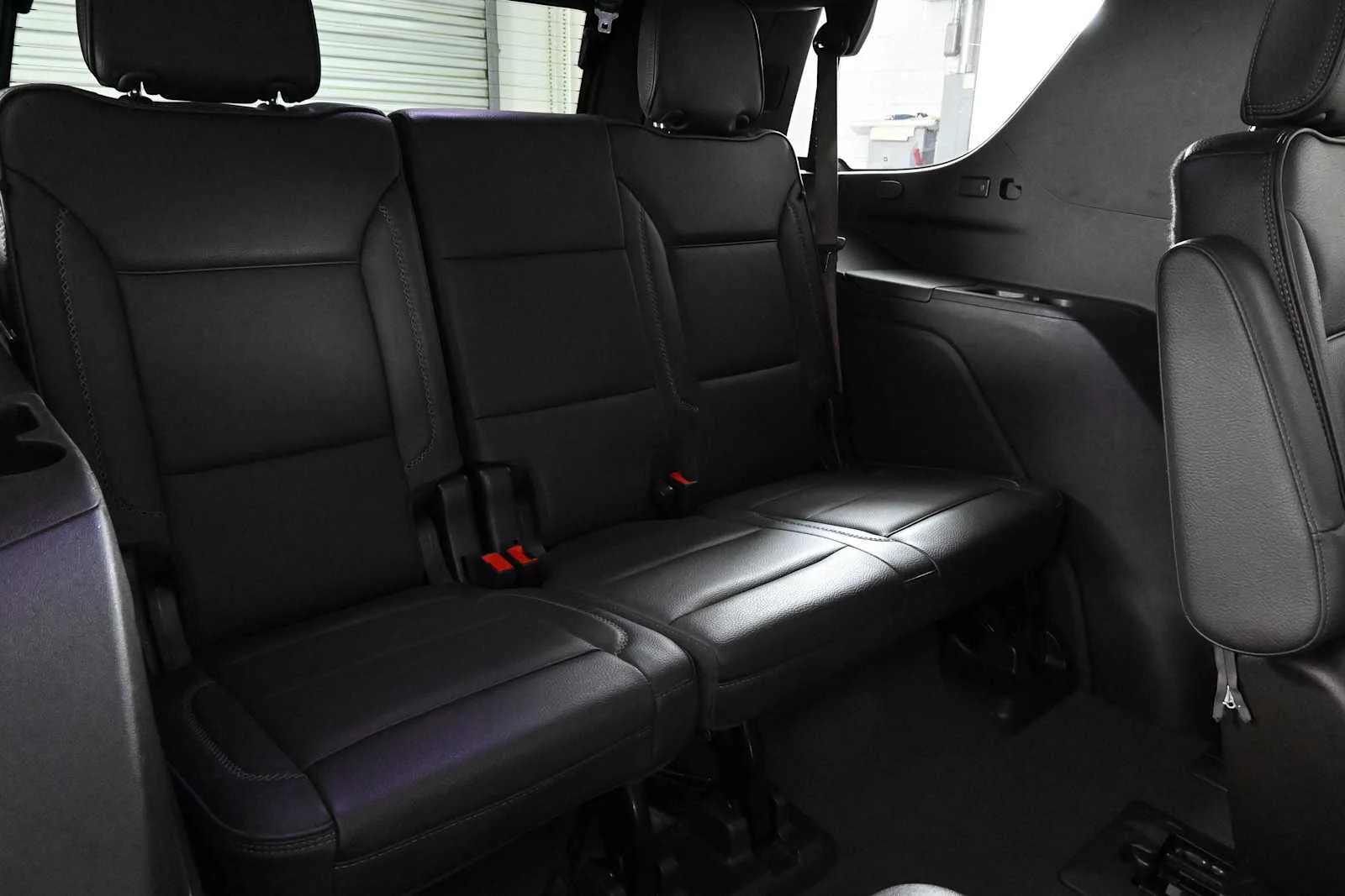 Used 2023 Summit White GMC Denali image 15