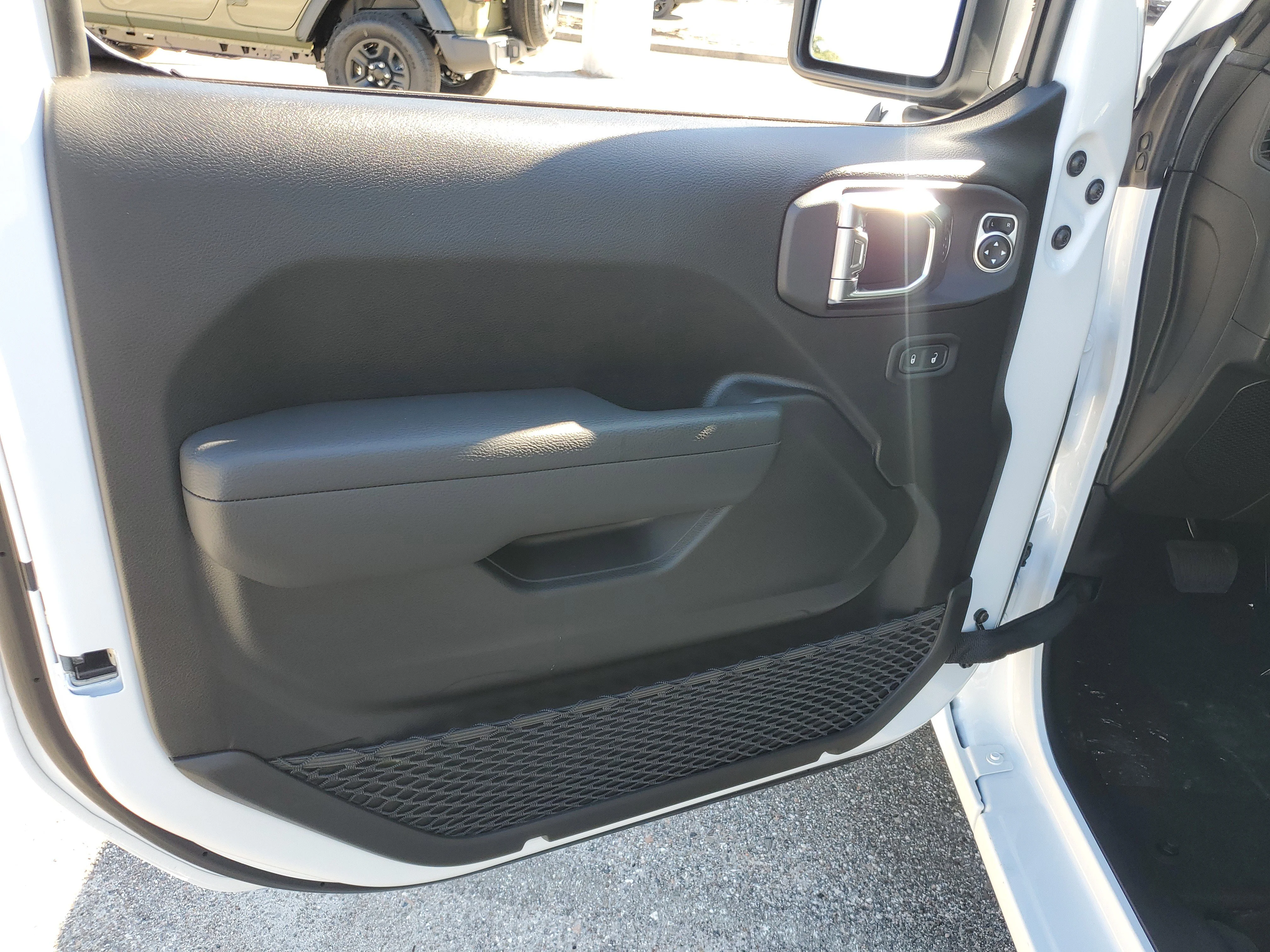 New 2026  Jeep Sport S image 12
