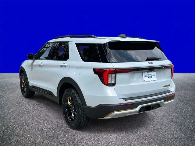 New 2026 Space White Metallic Ford Tremor® image 5