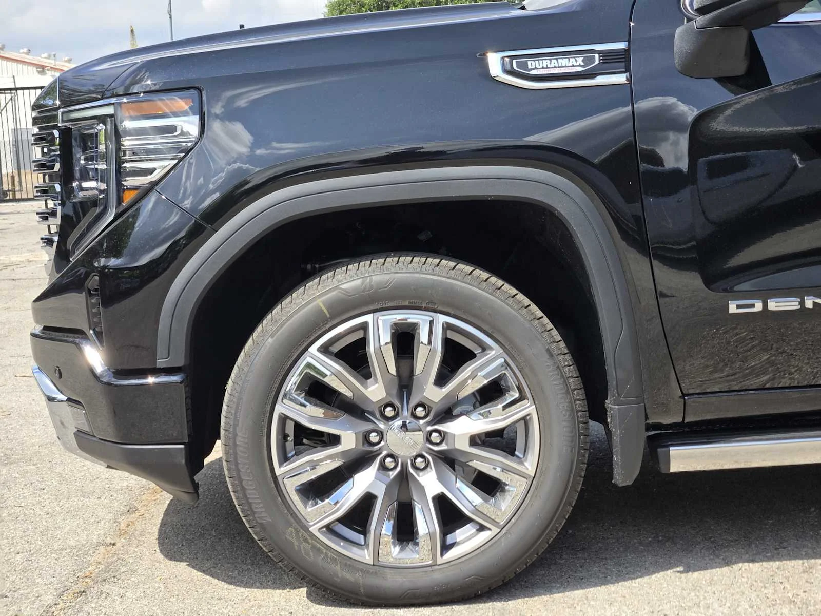 2026 GMC Sierra 1500 Denali - Photo 6