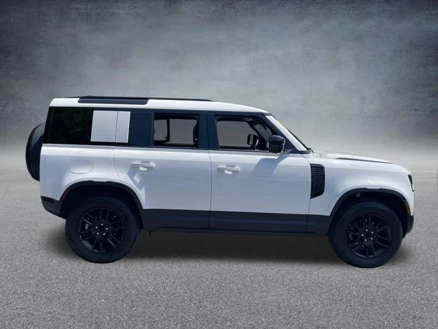 2025 Land Rover Defender S - Photo 5