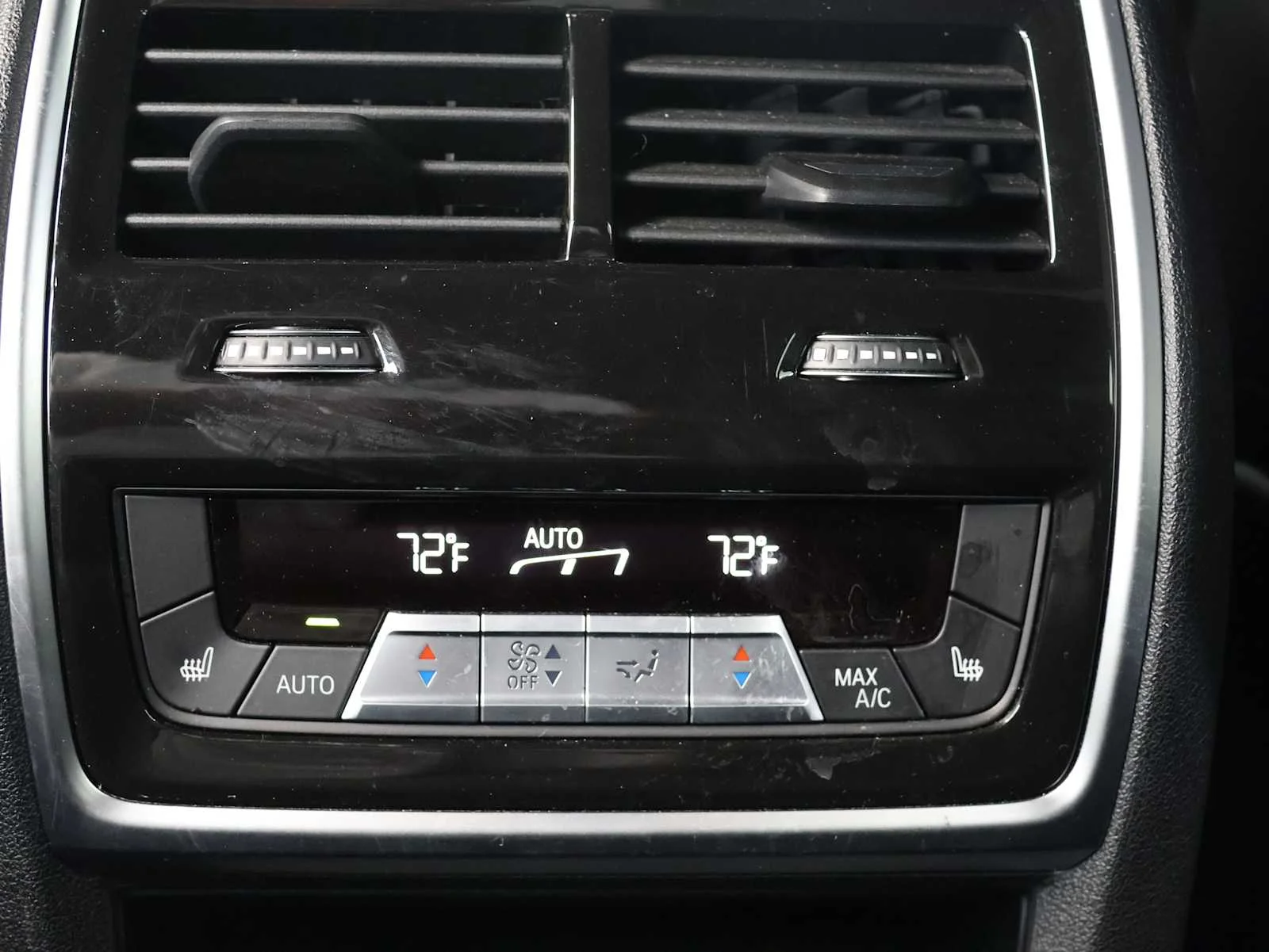 Used 2022 Black Sapphire Metallic BMW sDrive40i image 26