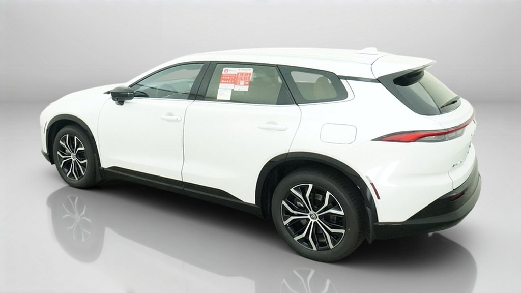 New 2026 Oxygen White Toyota XLE image 45