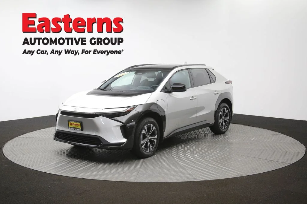 Used 2024 Silver Toyota XLE image 56