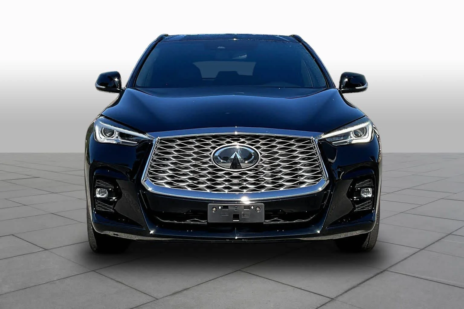 Used 2022 Black Obsidian INFINITI LUXE image 4