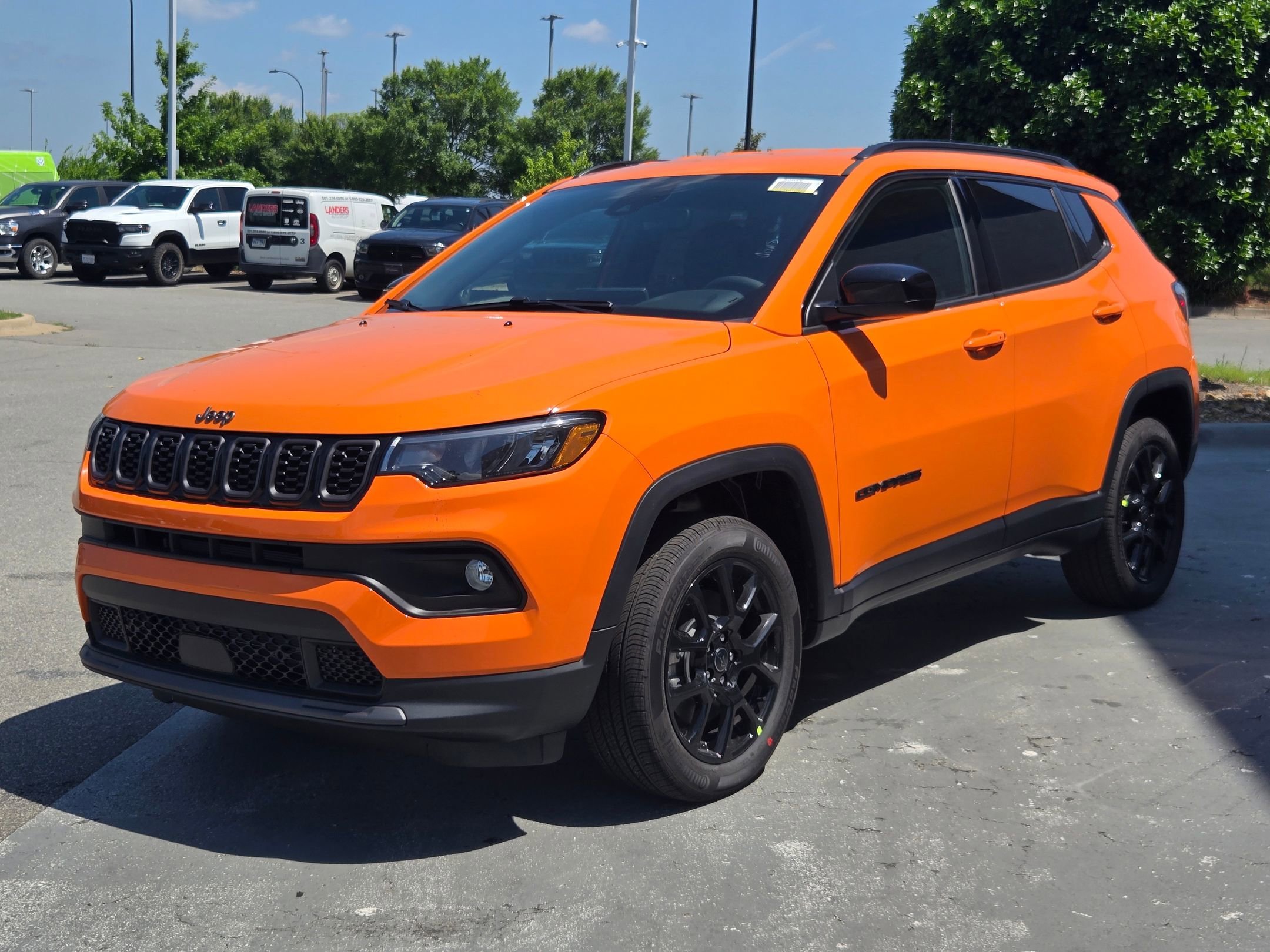 New 2026 Joose Exterior Paint Jeep Latitude image 3