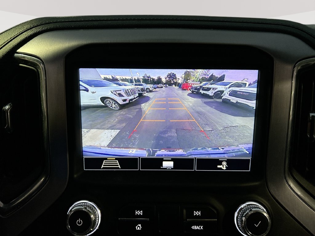 Used 2020 Black GMC SLT image 21