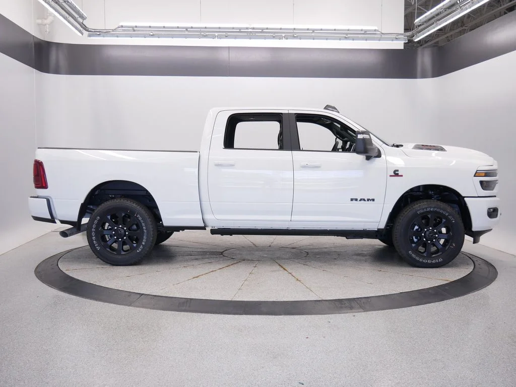 New 2026 Bright White Clear-Coat Exterior Paint Ram Laramie image 8