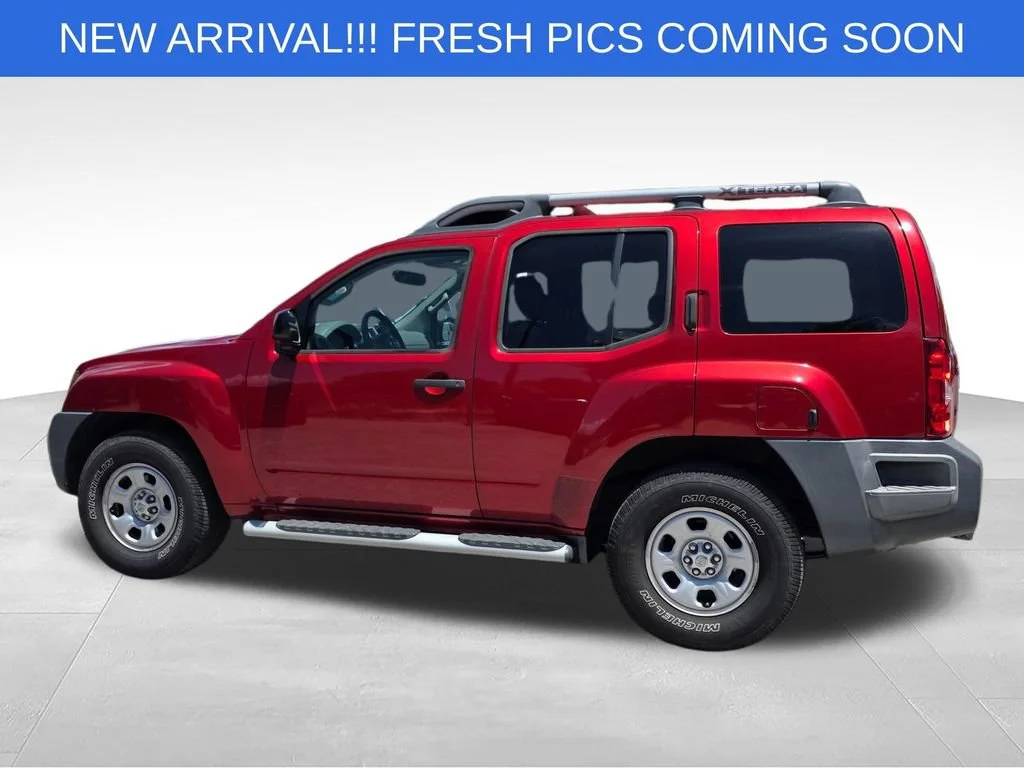Used 2015 Red Nissan X image 15