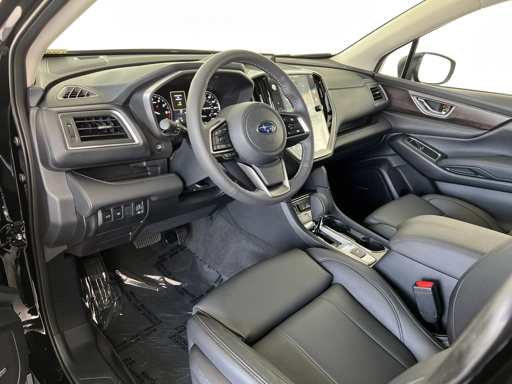New 2026 CRYSTAL BLACK SILICA Subaru Touring 7-Passenger image 19