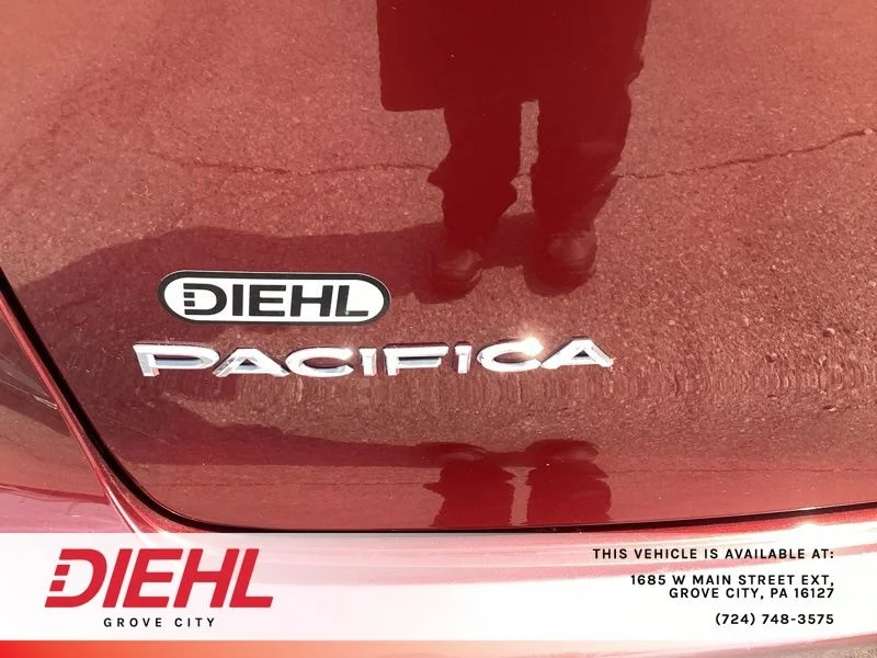 Used 2019 Red Chrysler Touring Plus image 11