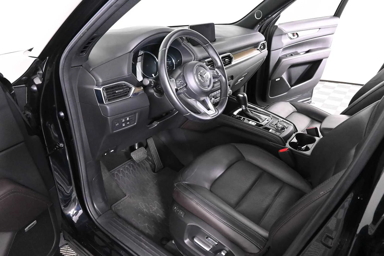 Used 2019 Jet Black Mica Mazda Signature image 18