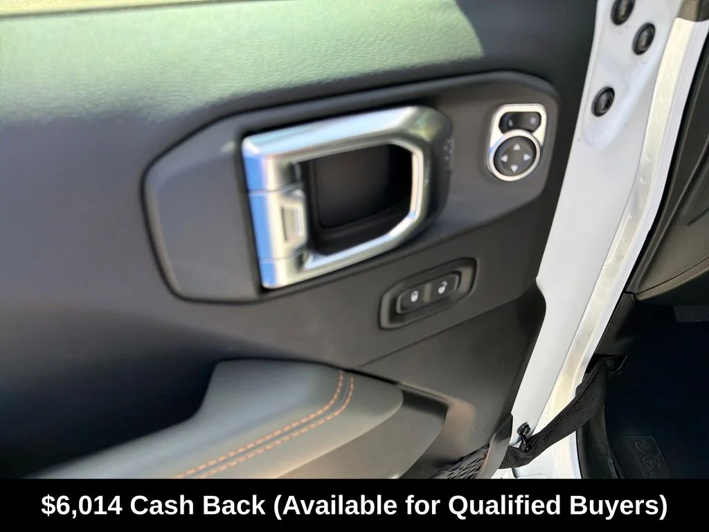 New 2026 Bright White Clearcoat Jeep Mojave image 17