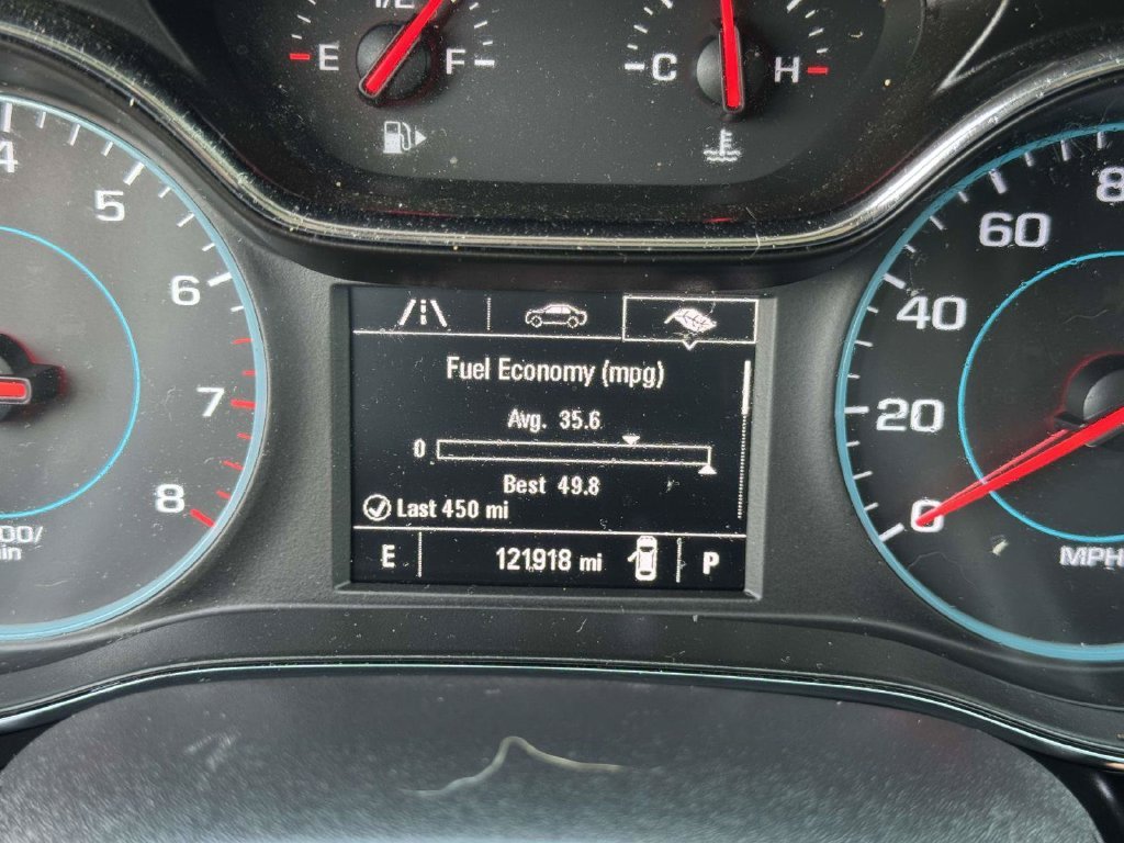 Used 2017 White Chevrolet LT image 13