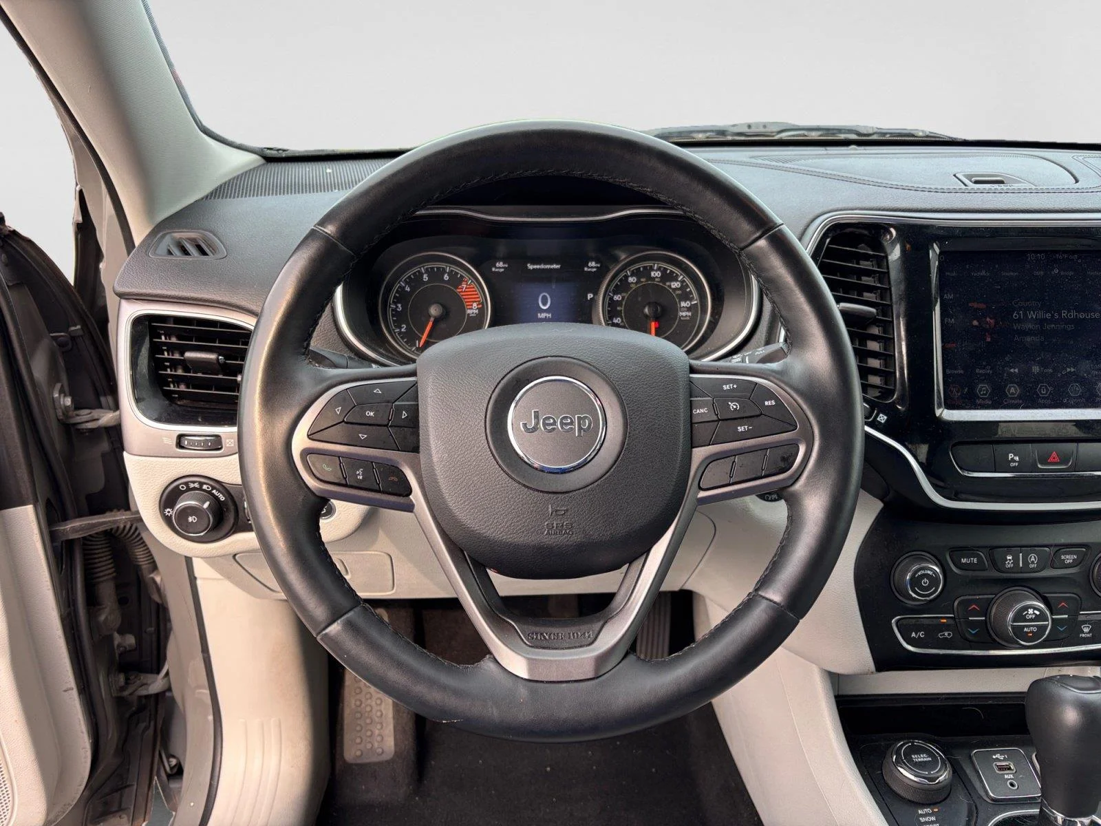 Used 2019 Sting-Gray Clearcoat Jeep Limited image 11