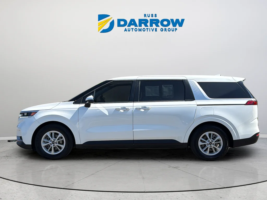 Used 2024 White Kia LX image 2