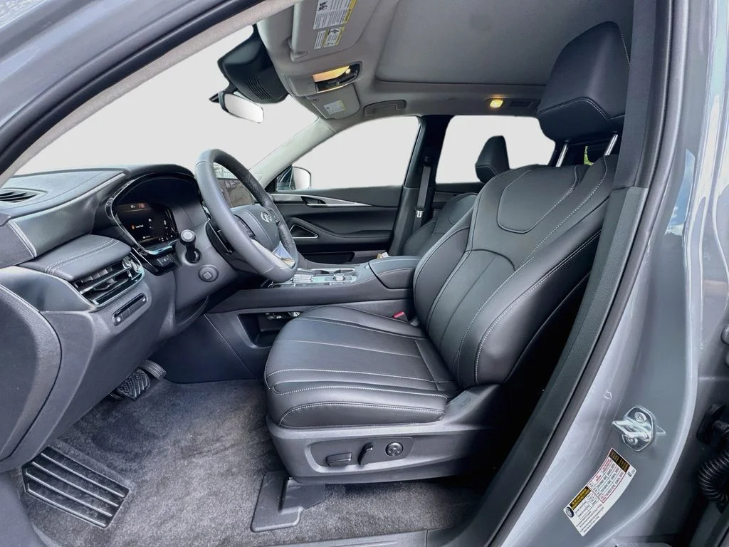 New 2027 Gray INFINITI LUXE image 22