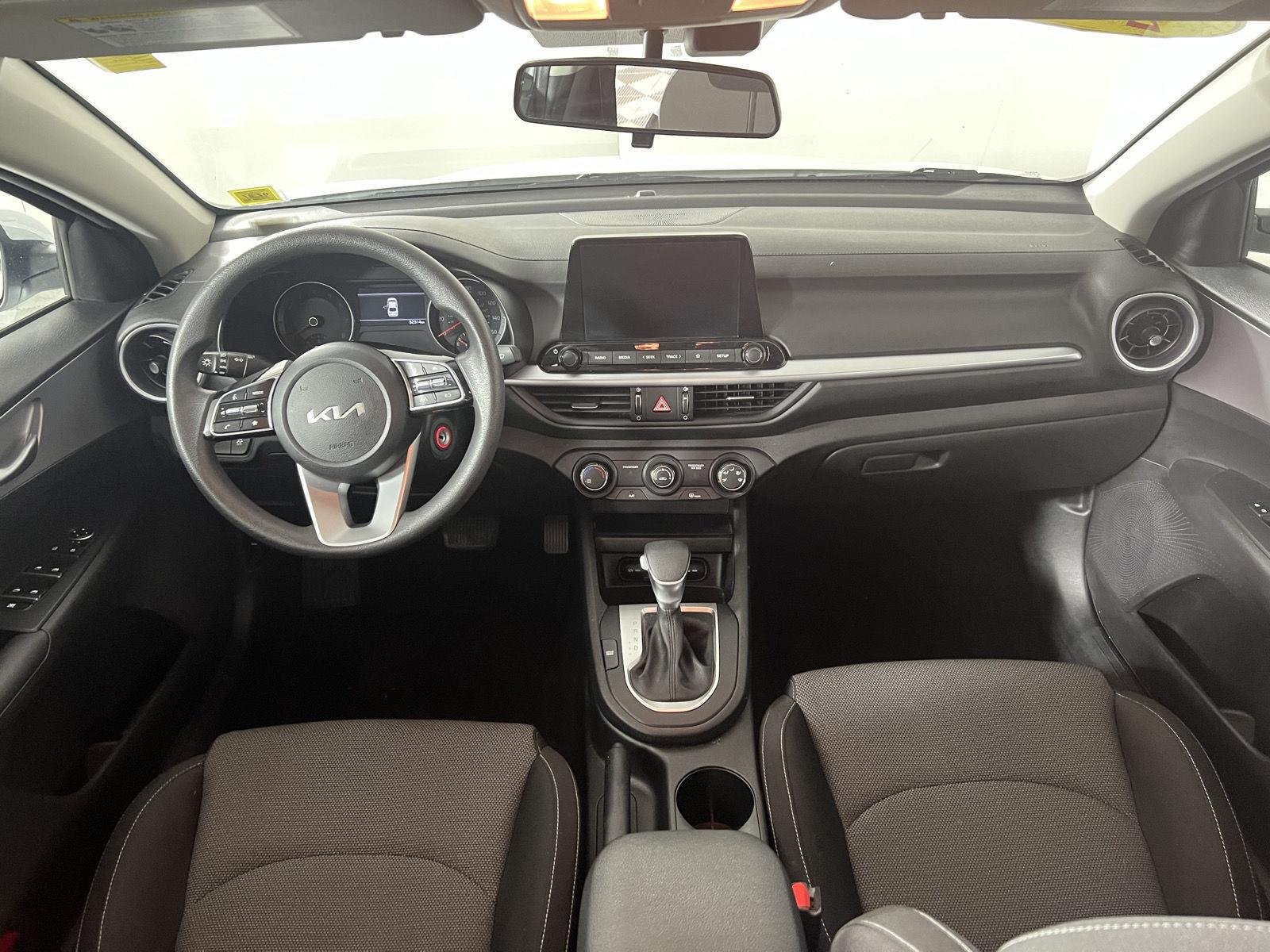 Used 2023 Snow White Pearl Kia LXS image 21