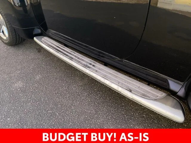 Used 2005 Black Chevrolet Base image 25
