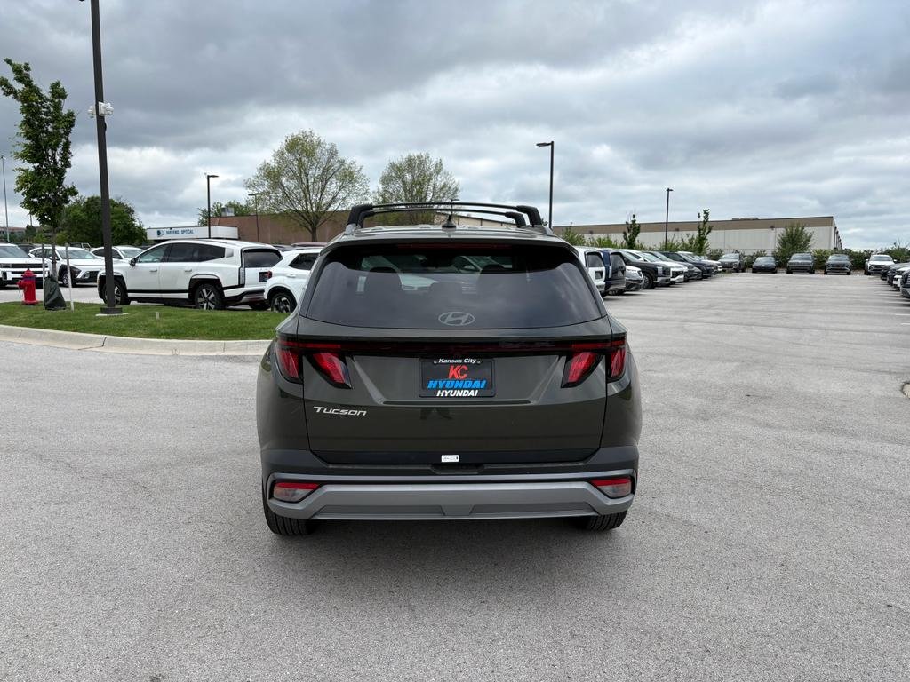 New 2026 Rockwood Green Hyundai SEL FWD image 4