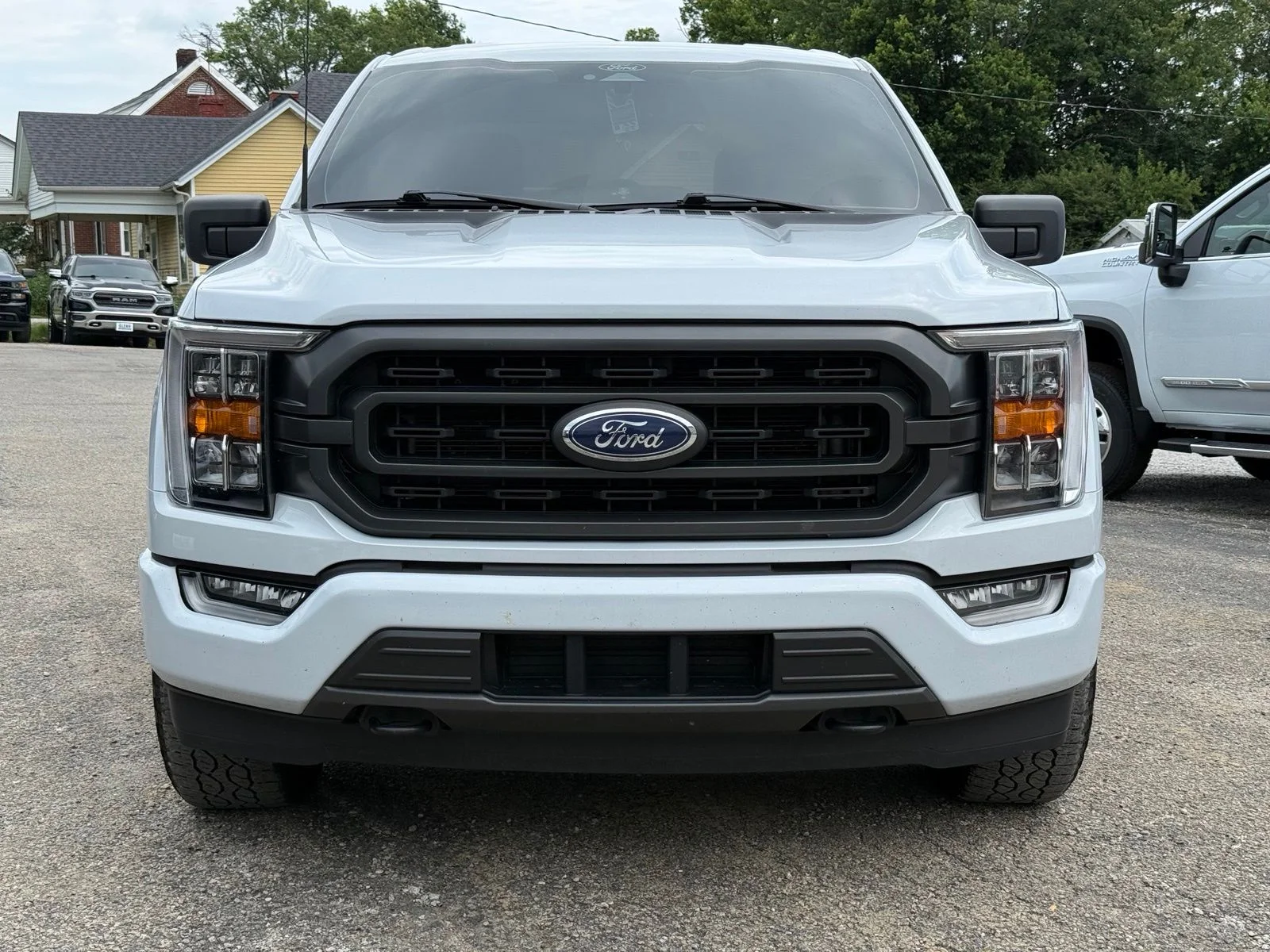 Used 2022 White Ford XLT image 9