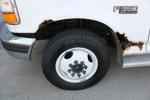 Used 1996 White Ford XL image 25
