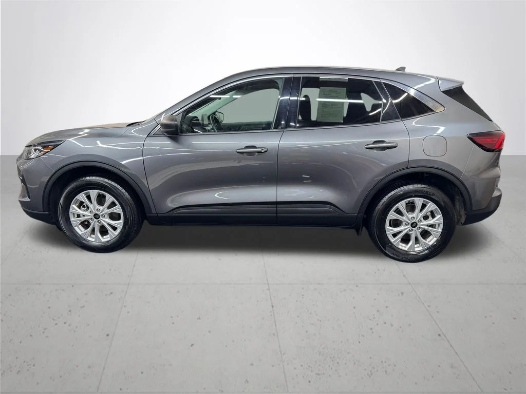 Used 2024 Gray Ford Active image 3