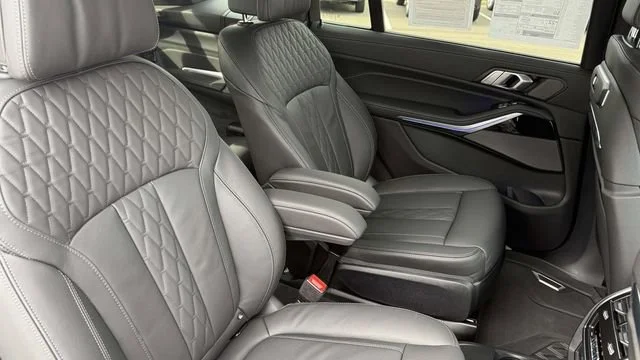 Used 2024 Black BMW xDrive40i image 60
