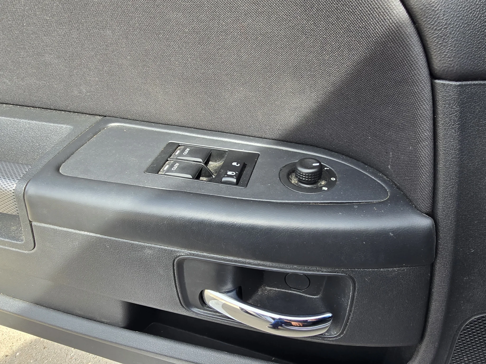 Used 2013 Gray Dodge R/T image 15