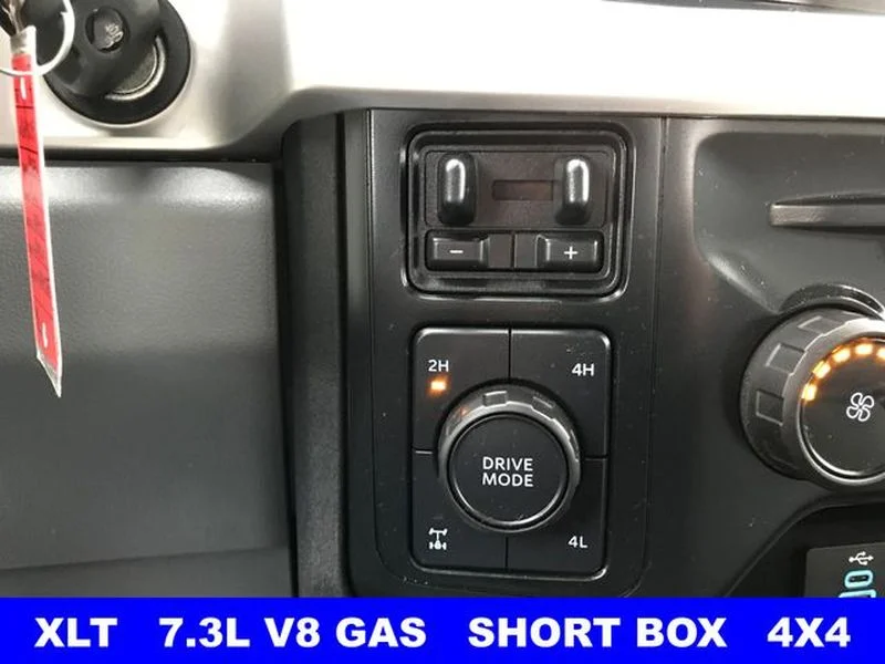 Certified Used 2023 Oxford White Ford XLT image 12