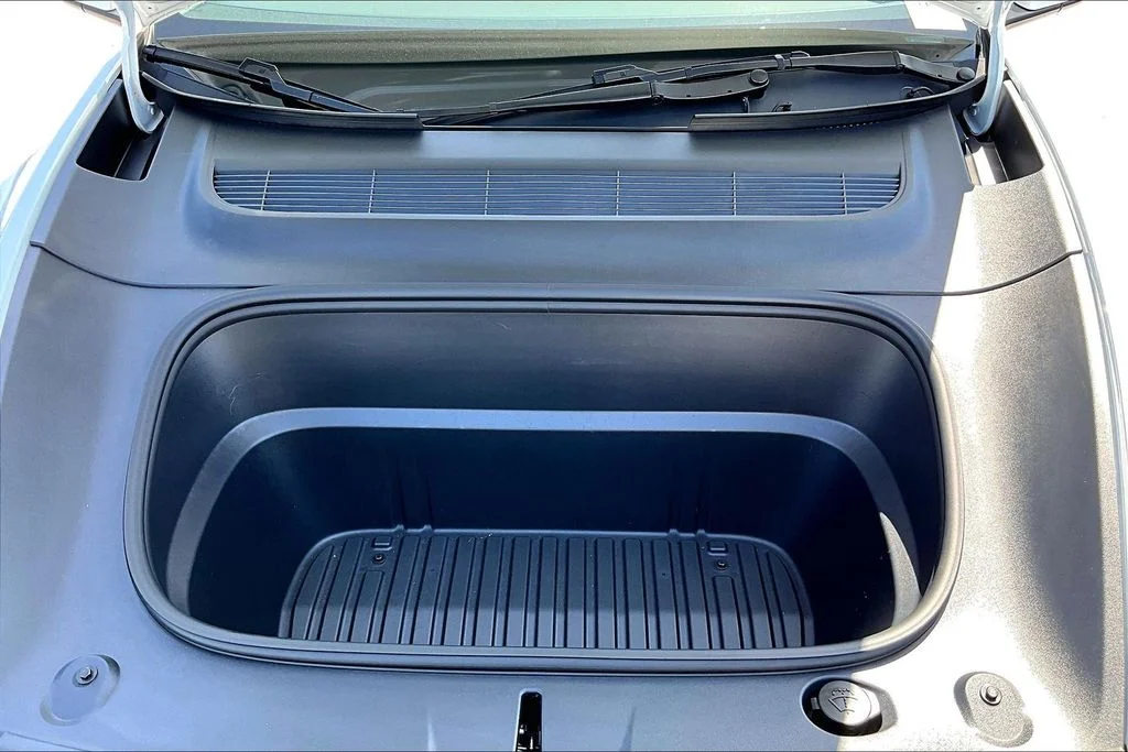Used 2026 White Tesla Premium image 28