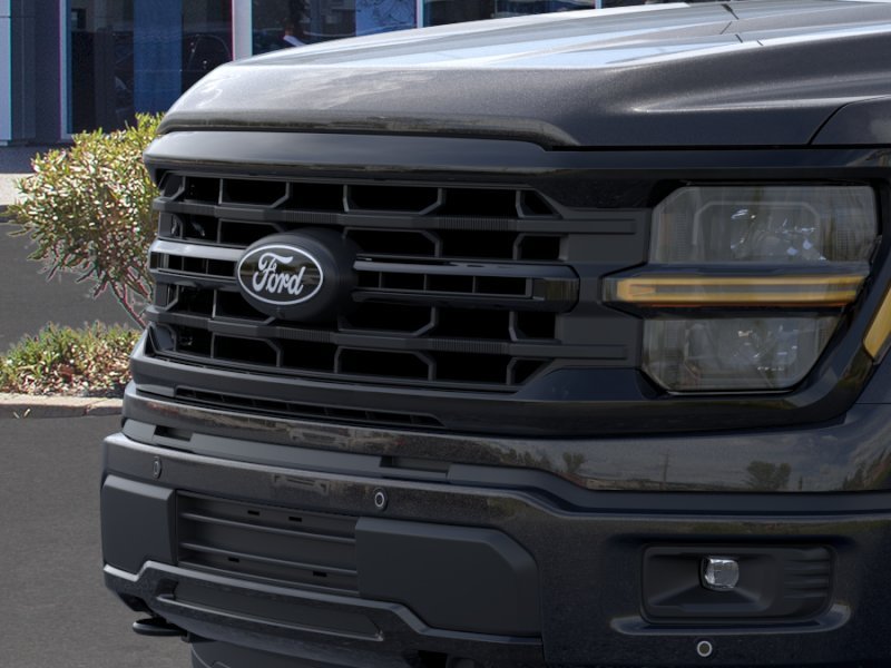 New 2026 Agate Black Metallic Ford XLT image 42