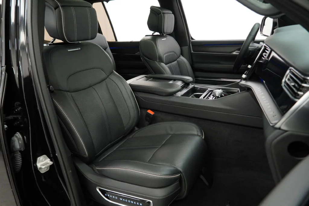 Used 2023 Black Jeep Series II image 42