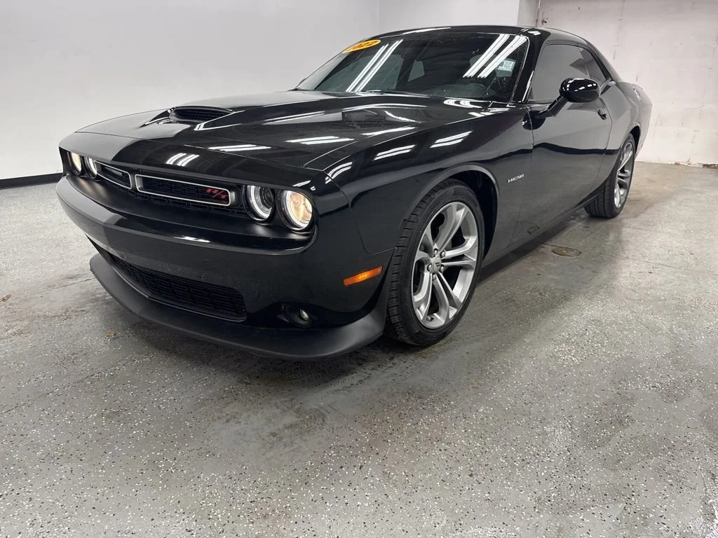 2022 Dodge Challenger R/T's photo