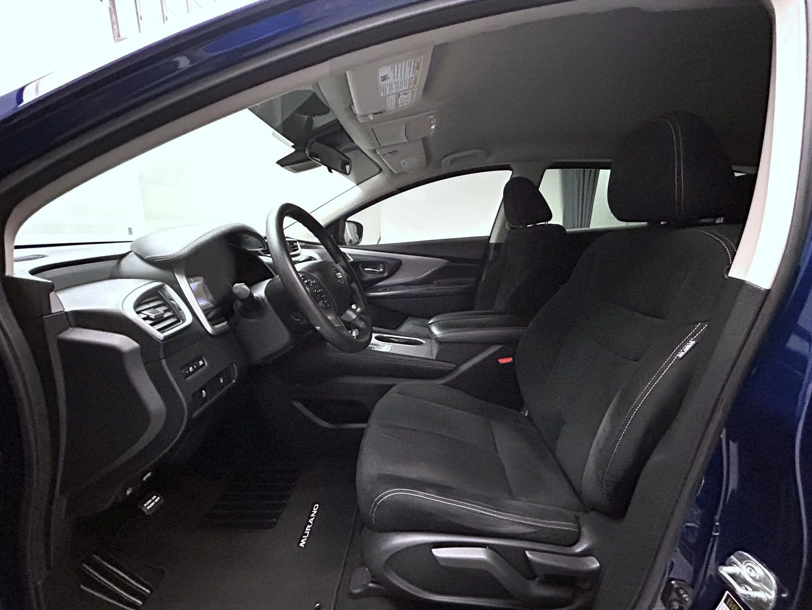 Used 2022 Blue Nissan S image 10