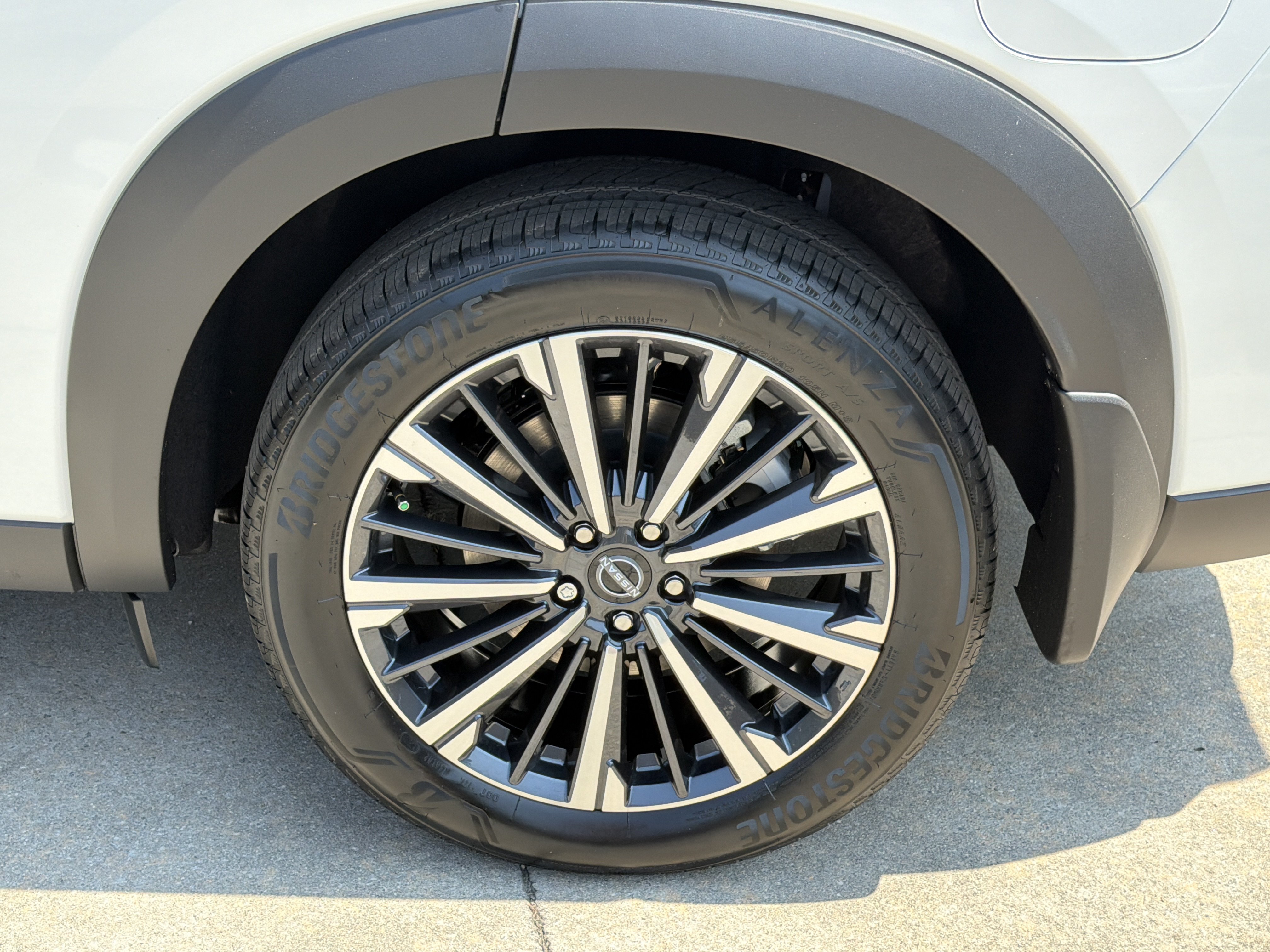 New 2026 Everest White Pearl Tricoat Nissan Platinum image 20