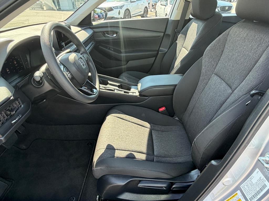 2024 Honda Accord LX - Photo 8
