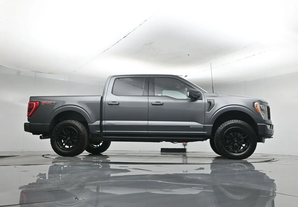 Used 2023 Gray Ford XLT image 50