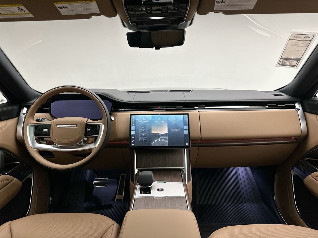 New 2026 Belgravia Green Metallic Land Rover SE image 8