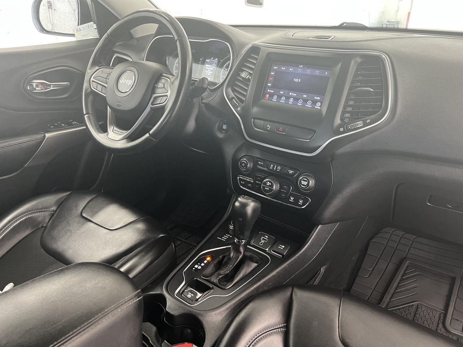 2019 Jeep Cherokee Latitude Plus - Photo 28